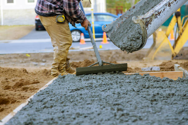 Best Best Concrete Contractor  in Sumner, IA